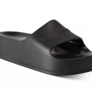 Balenciaga Slides size 39